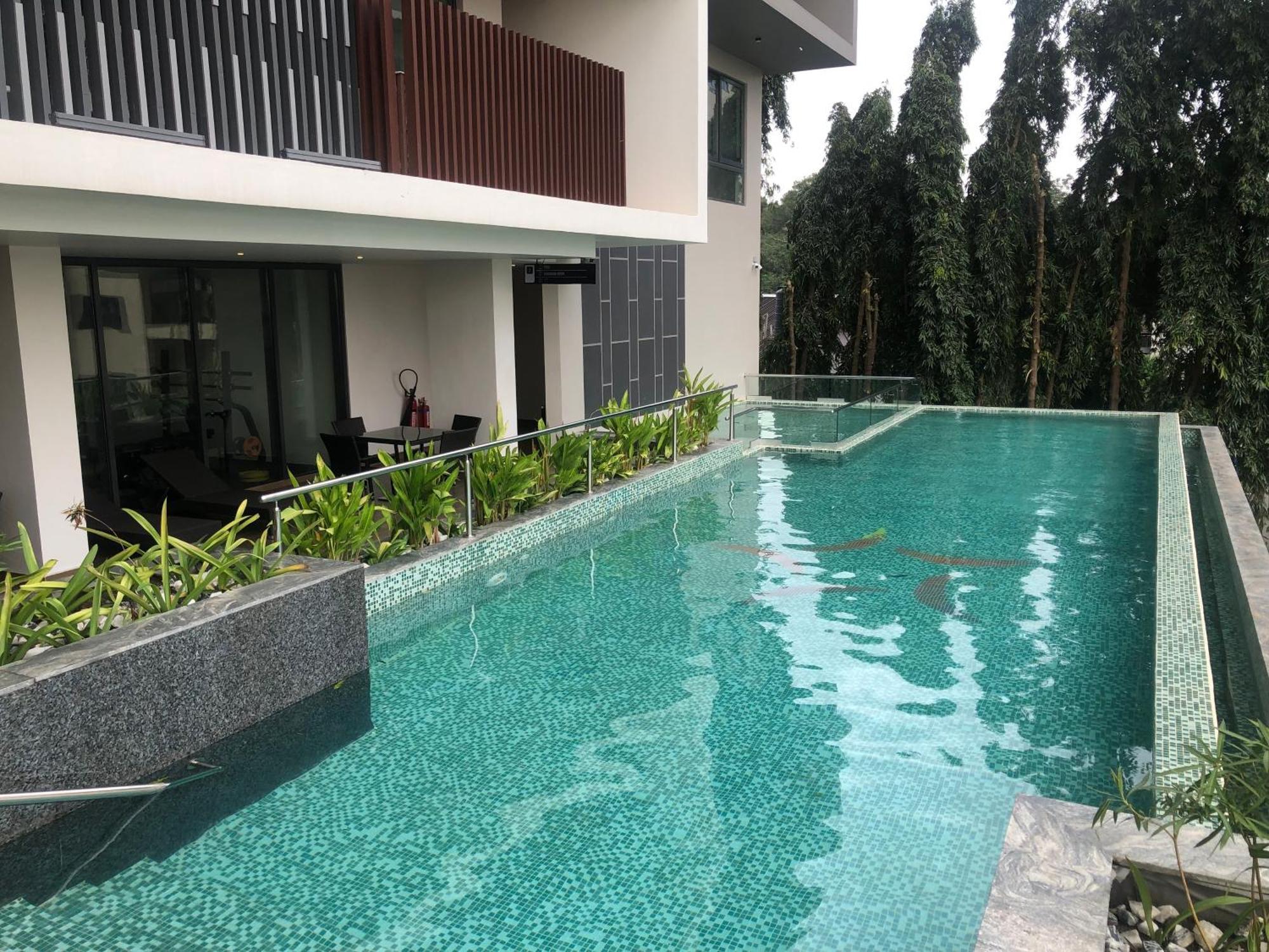 Solea 1 Bedroom Apartment - Central, Comfortable, Cozy, Balcony, Pool, Gym Accra Exterior photo